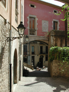 girona_pink_house